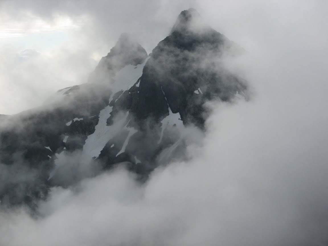 Backcountry Skier dies on Mount Seymour